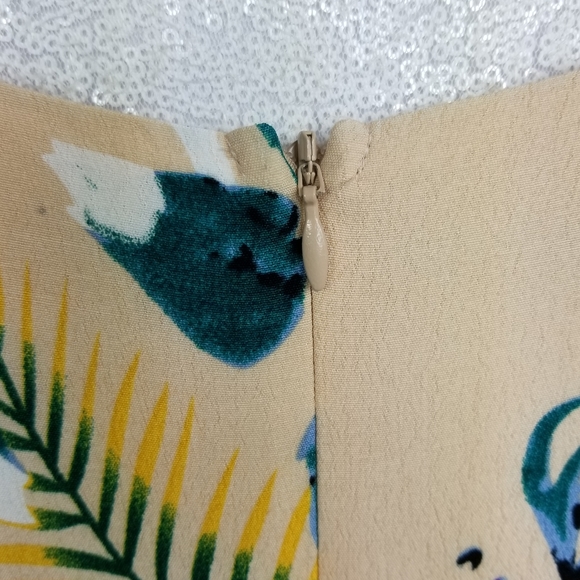 For Love & Lemons Pina Colada Scalloped Romper Lg - Picture 8 of 12